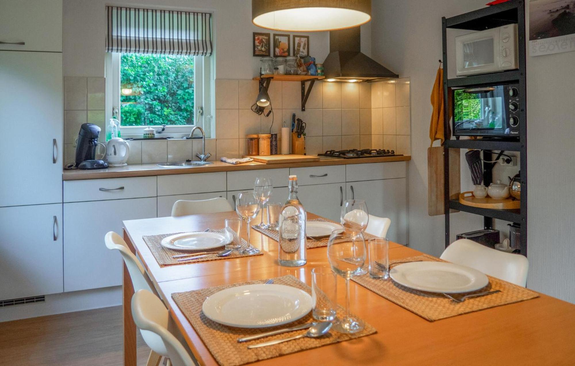3 Bedroom Lovely Home In Zonnemaire Exterior photo